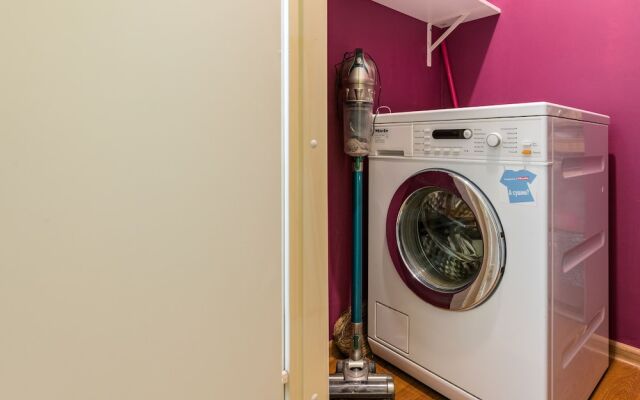 Apartment Butlerova 40