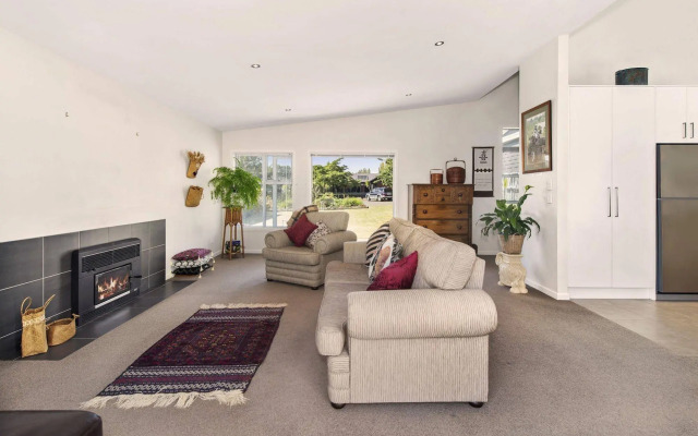 Lupin Lodge Bed and Breakfast