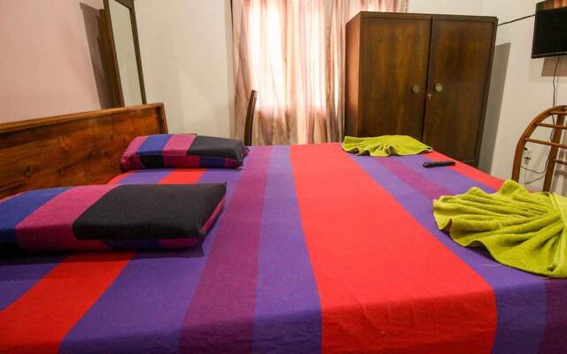 Yoho Solid Hotel Borella