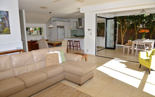 Noosa Water Views