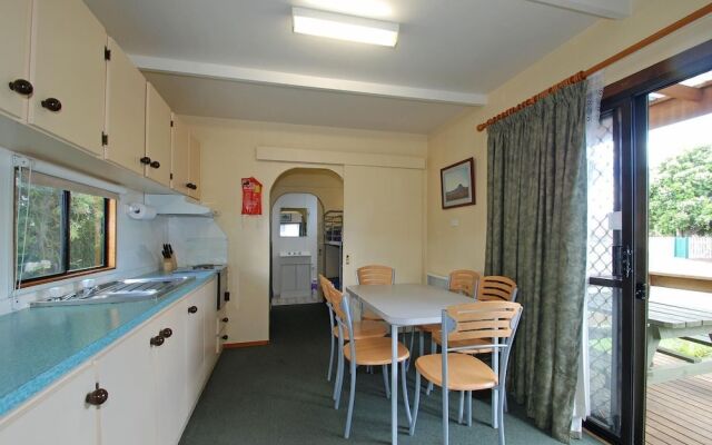 Triabunna Cabin and Caravan Park