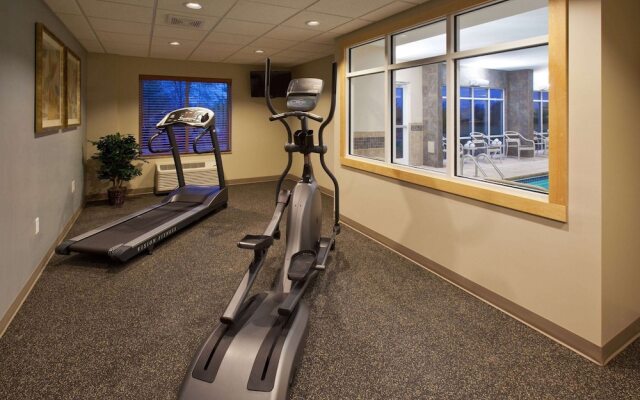 AmericInn Hotel & Suites Fairfield
