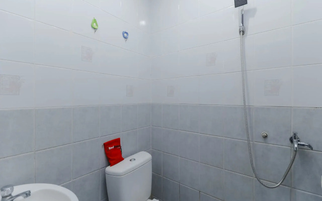 RedDoorz Plus near Batam City Square