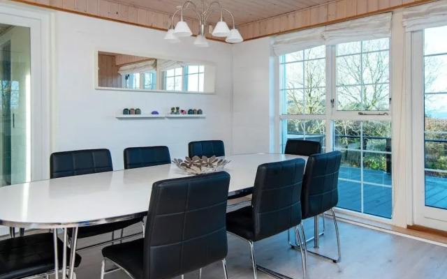 10 Person Holiday Home in Allingabro-by Traum