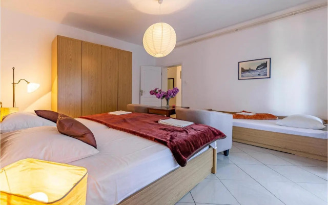 Three-Bedroom Apartment in Medulin