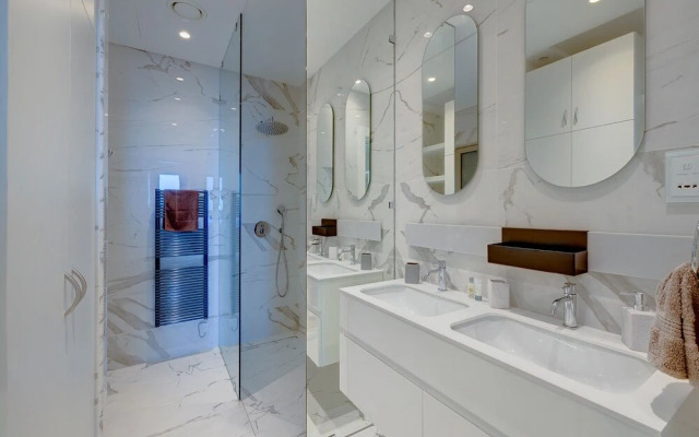 Luxurious Apt With Ocean Views and Pool in Tigne Point