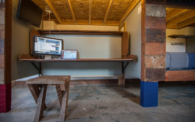 PodShare Los Feliz - Hostel