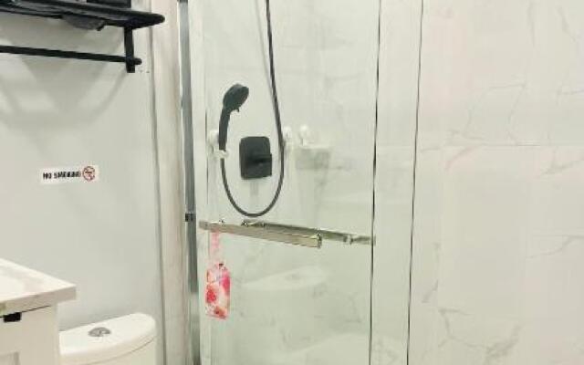 Cozy basement suite-溫馨小屋 designated parking