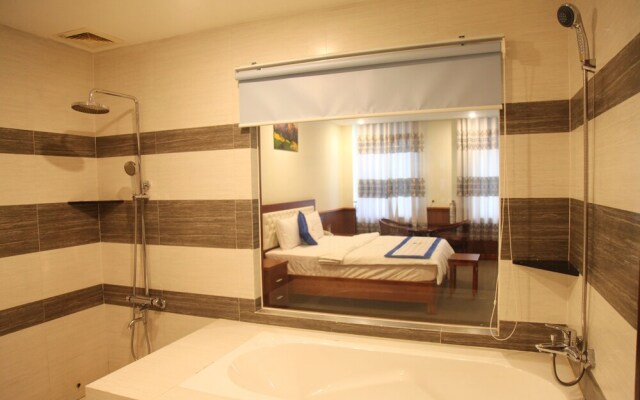 Tran Long Hotel