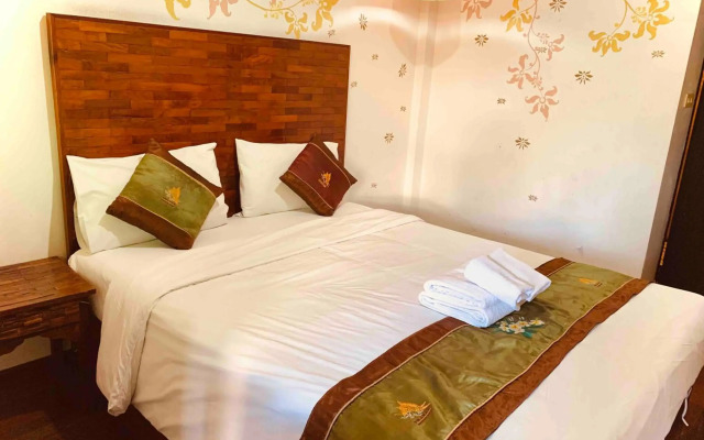 Thapae Boutique House