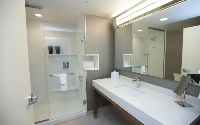 Courtyard by Marriott Houston City Place