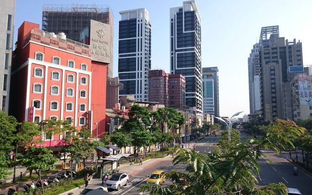 MRT Hotel