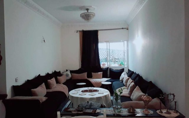 Room in Guest Room - Nadia Chamber With Lounge Terrace