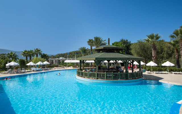 Green Bay Resort & Spa