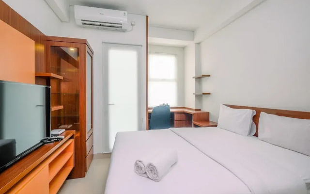 Fancy And Nice Studio Apartment At Transpark Cibubur