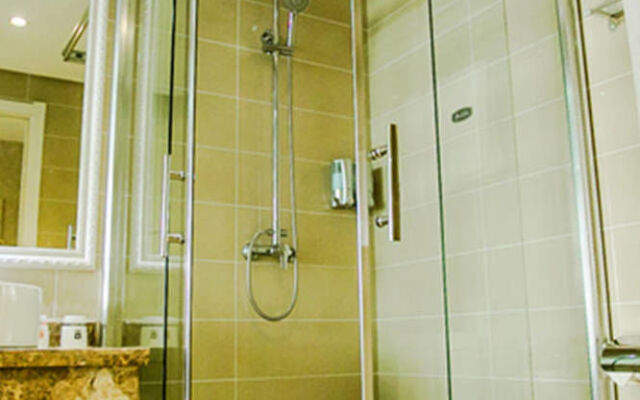 Junyi Hotel