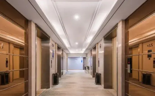 Kyriad Hotel (Honggutan Greenland Twin Towers Shop)