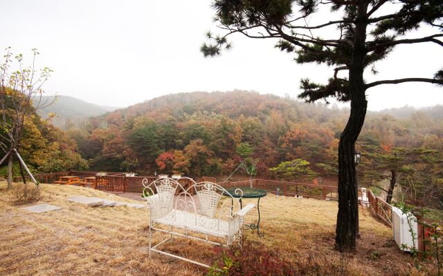 Gyeongju Hosu Pension