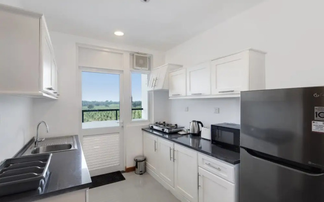 CASAMIA Oceanfront Condo Nilaveli