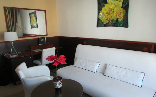 Hotel Grand