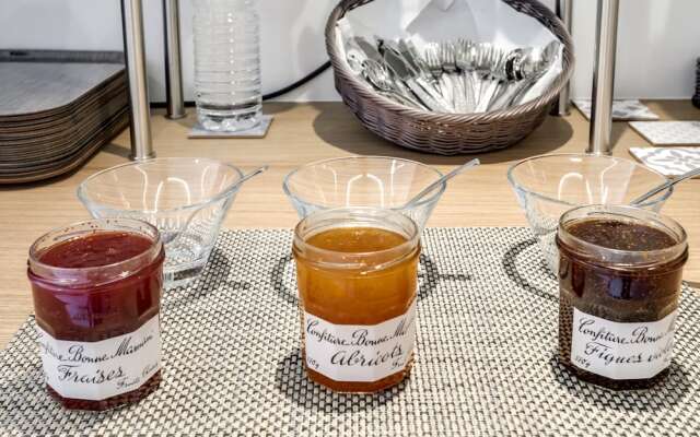 Le Nautica by Akena Hotels