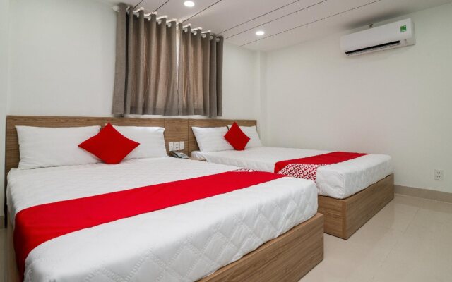 Tam Quy Hotel by OYO Rooms