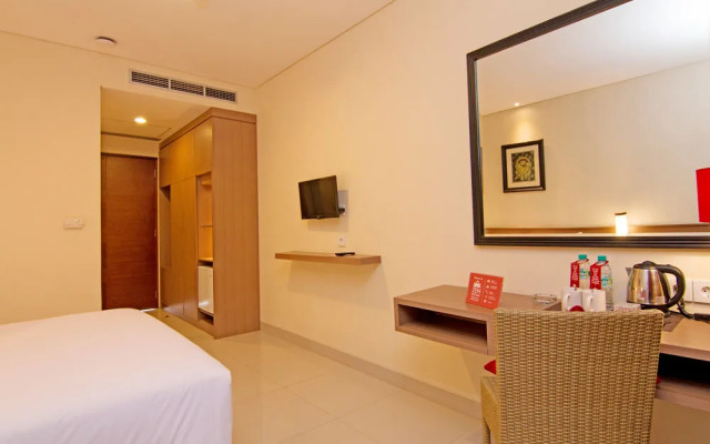 ZEN Rooms Benesari 6 Legian Kuta