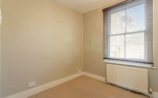 3 Bedroom Family Home in Shepherds Bush
