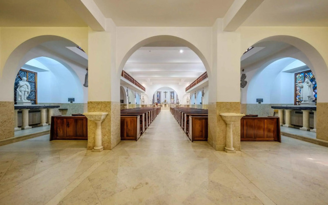 SDivine Fátima Hotel