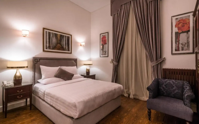1920s Boutique Hotel and Restaurants