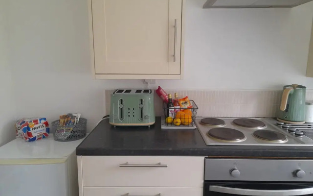 Cosy Private Hideaway Studio Flat With Breakfast
