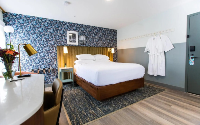 voco The Darwin Atlanta Midtown by IHG