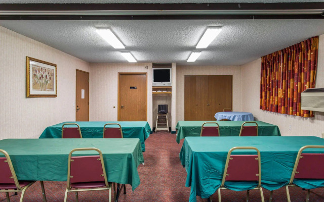 Quality Inn & Suites Lacey Olympia