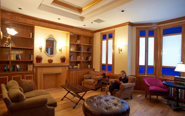Hotel St. James