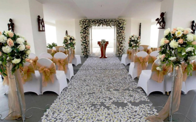 Sintesa Peninsula Hotel Manado