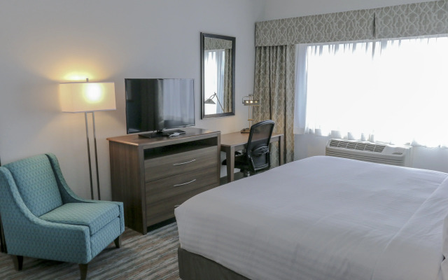 Holiday Inn & Suites Denver Tech Center-Centennial by IHG