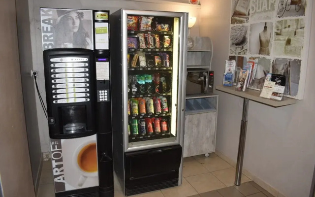 Hôtel Face West Le Pontet