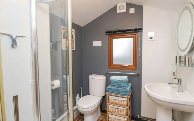 Dolly the Circus Wagon