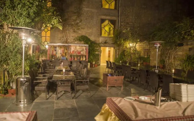Hotel Priya