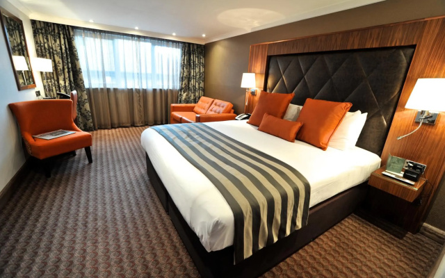 Frensham Pond Country House Hotel & Spa