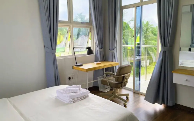 Calm Beach Inn