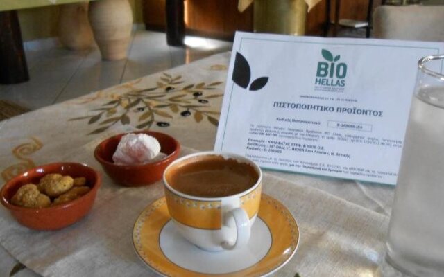 Kleopatra Traditional Hotel