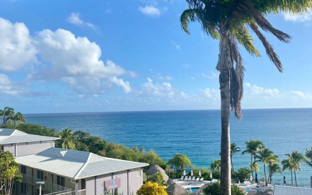 Black diamond condominium