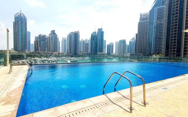 LUX Cayan Superior Suite 5 Dubai Marina