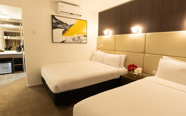 The Riccarton Hotel
