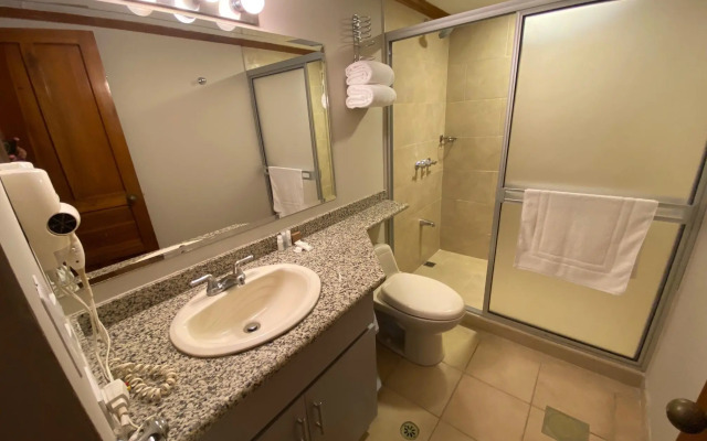 Aparthotel & Suites Villas Del Rio
