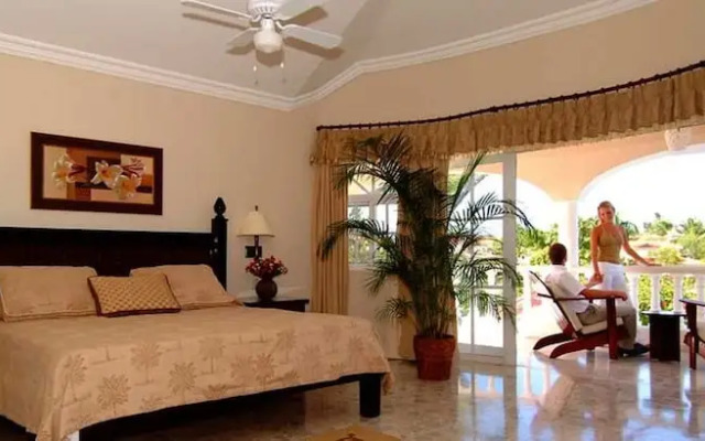 Lifestyle Kosher Crown Villas
