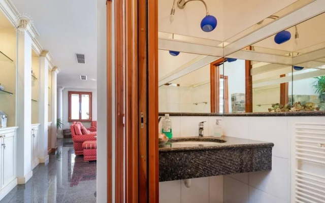 Villa Paradise-sleeps 20-pool-sea Views-pets