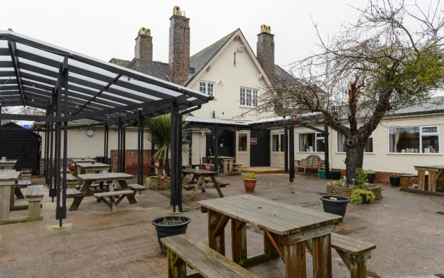 Balfour Arms