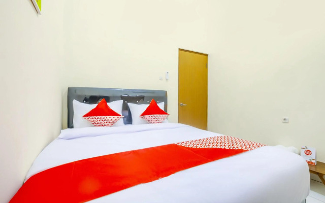 Hotel O Syariah Tasikmalaya Near Universitas Siliwangi Formerly Siliwangi Guest House